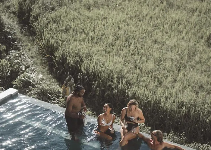 Soko' At Kedungu 4* Танах Лот